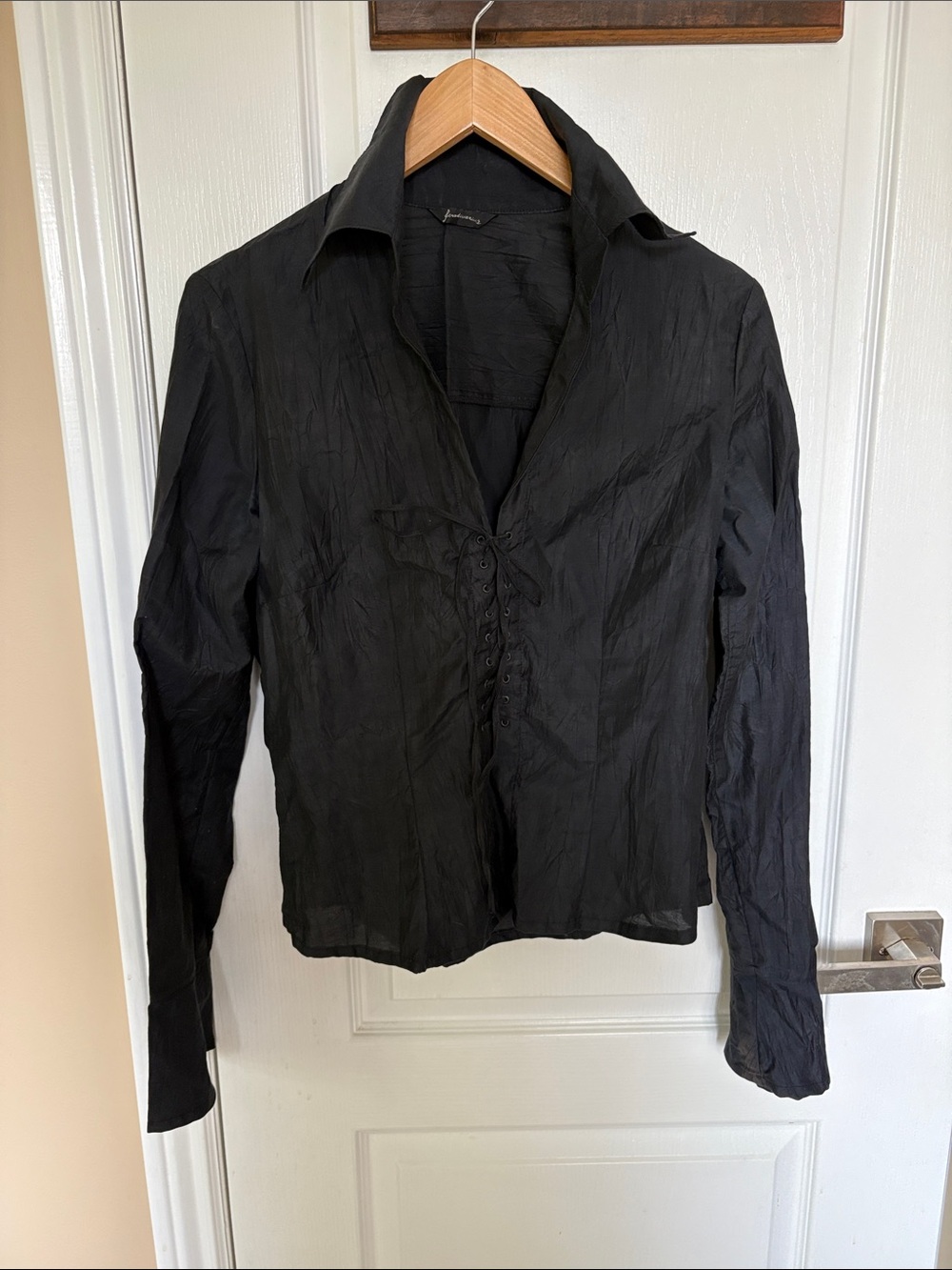 stradivarius Black Long-Sleeve Button-Front Shirt
